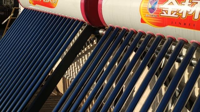 Бесплатное отопление дома с помощью солнечных водонагревателей. смотреть онлайн