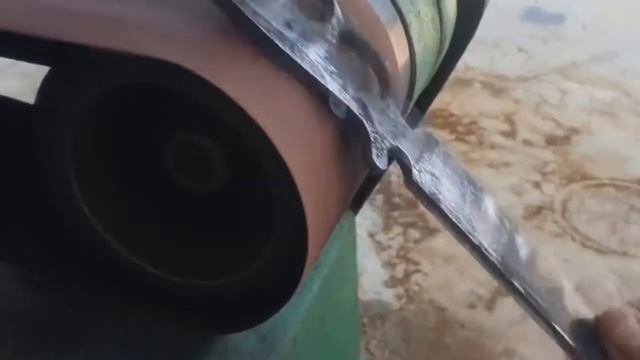 Острый как бритва ТРАНШЕЙНЫЙ НОЖ из Ржавого Подшипника #рек смотреть онлайн