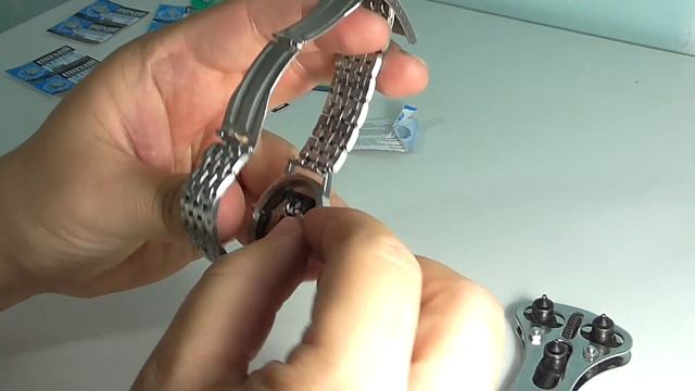 OMAX – Замена батарейки в часах смотреть онлайн