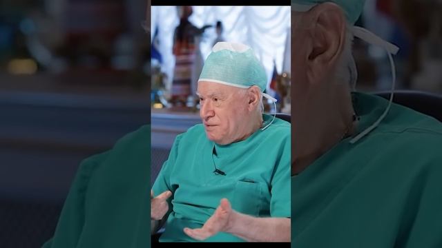 Лео Бокерия про «беглецов» смотреть онлайн