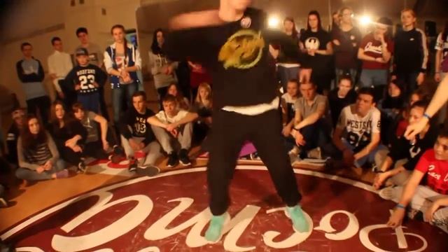 ТОЧКА РОСТА 1 8 HIP HOP BEG Целикова Аня vs Глазунов Рома vs Воробьёва Ксюша смотреть онлайн