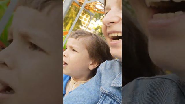 Аттракцион Гусеница в Парке Горького. смотреть онлайн