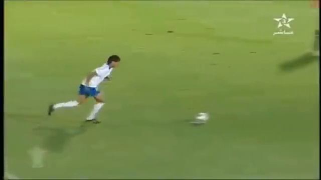 Khalid ASKRI stupide goalkepper in the world. смотреть онлайн