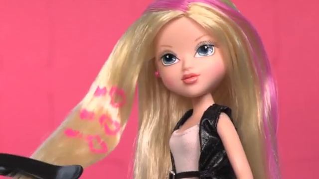 Moxie_Юный_парикмахер_508168.508175.mpg смотреть онлайн