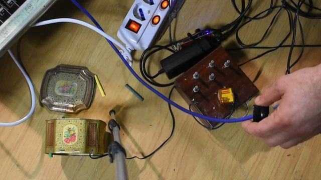 Electromagnetic fields in audio, some diy: circuit sniffing, silent feedback, transduction etc.. смотреть онлайн