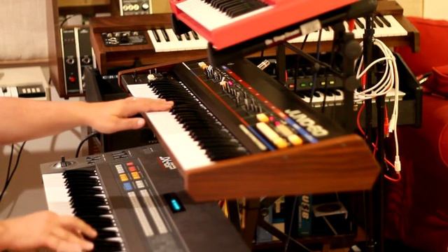 Italo Disco with JX-8P, Juno-60, SH-101 and Drumulator смотреть онлайн