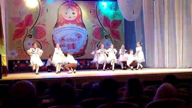 Русская круговая. Хореографический ансамбль ,,Акцент" Магадан смотреть онлайн