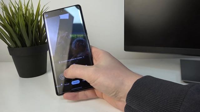 How To Take Selfie on GOOGLE Pixel 7 Pro - Use Front Camera смотреть онлайн