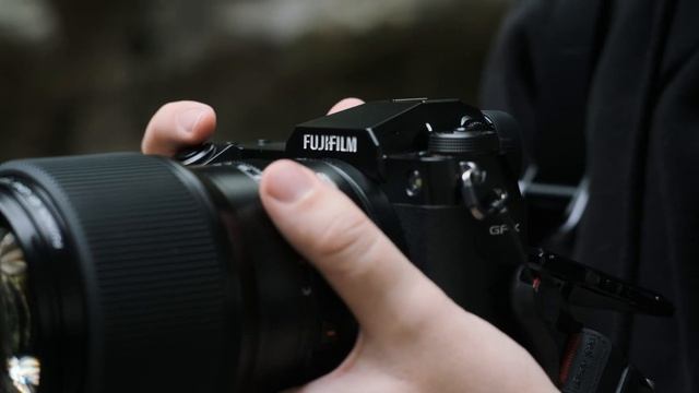 Fujifilm GFX100s vs Fuji XT4 (Photography/Video Comparison) смотреть онлайн