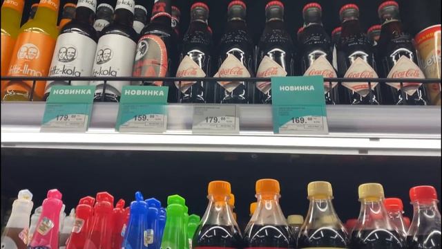 ЧЁРНАЯ ЕДА против БЕЛОЙ ЕДЫ Челлендж / 24 ЧАСА ЕДА ОДНОГО ЦВЕТА ! Черно-Белый Challenge смотреть онлайн