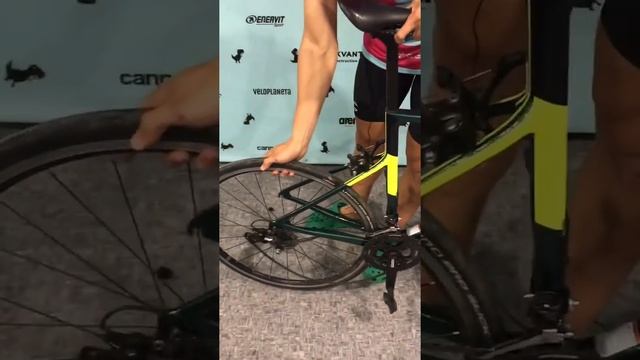 Как снимать и ставить заднее колесо велосипеда смотреть онлайн