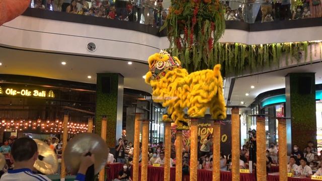 [CHAMPION] Wen Qing 文青 - Acrobatic Lion Dance Championship @ Queyside Mall смотреть онлайн