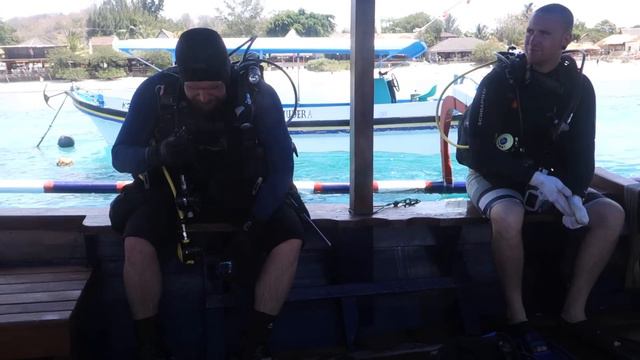 We live underwater (Biorock Coral Reef Restoration / Artificial Reef) смотреть онлайн