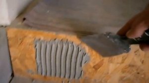 Клеить плитку на краску, дерево, метал. Проверка