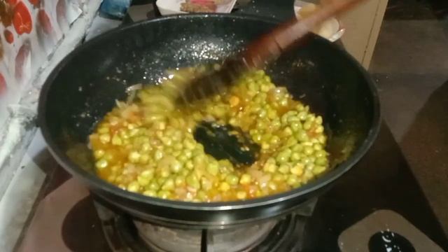 Recipe of Green chana sabz chana by iqqi ka kitchen смотреть онлайн