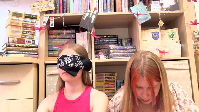 Угадываю свои книги 📚 Насколько хорошо знаю свою библиотеку???? смотреть онлайн