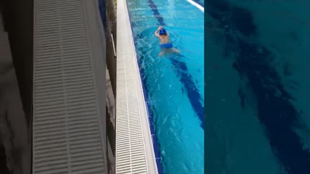 Эксперимент: смогу ли я проплыть 50 метров без остановки смотреть онлайн