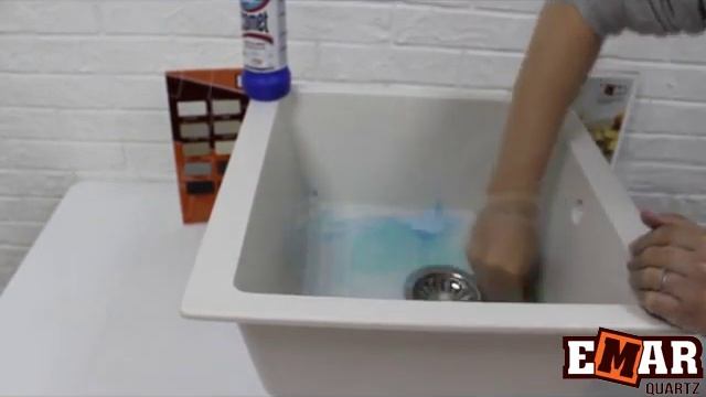 Тестируем кухонную мойку Емар кварц. смотреть онлайн