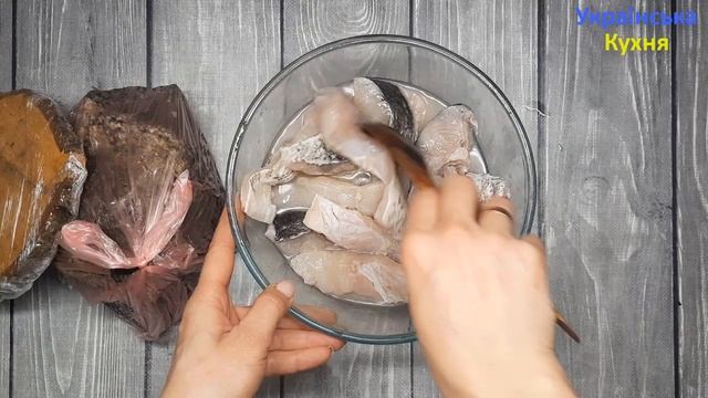 Як смачно замаринувати товстолоб/Смачний та простий рецепт маринованої риби) смотреть онлайн