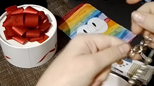 Распаковка подарка от подруги?? смотреть онлайн