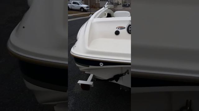 2000 Bayliner Capri 175 смотреть онлайн