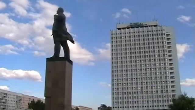 Памятник Ленин смотреть онлайн