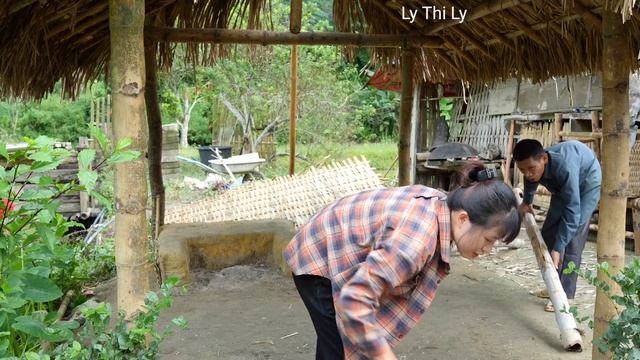 Together with my father, I built a new house using traditional bamboo - Natural Life | Ly Thi Ly смотреть онлайн