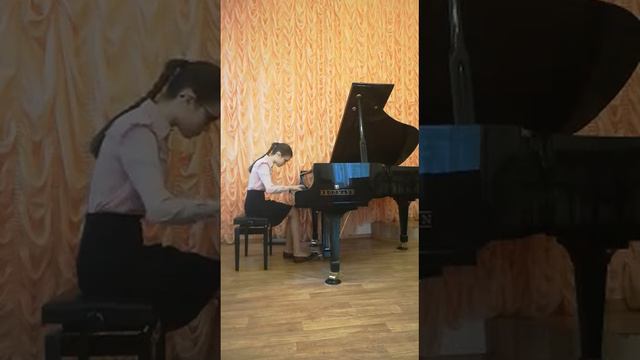 Демидова Александра (г. Сызрань, ДШИ № 1, 6 класс) Э. Григ "Бабочка" #ЮныйВиртуоз2020 смотреть онлайн