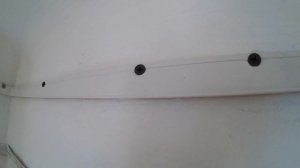 Этап 3: Как монтировать багет для натяжного потолка к стене