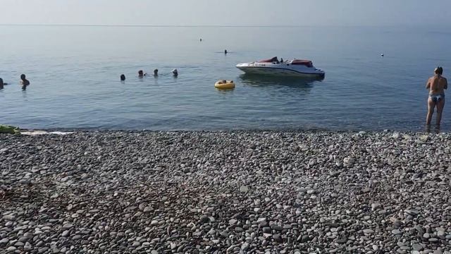 АБХАЗИЯ ЦЕНТРАЛЬНЫЙ ПЛЯЖ ЦАНДРЫПШ СКОЛЬКО СТОИТ ПРОГУЛКА НА ТЕПЛОХОДЕ СУХУМ. ПОГОДА НА ЧЁРНОМ МОРЕ смотреть онлайн