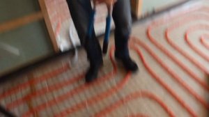 Повреждение труб теплого пола. Что делать? Заливаем в стяжку соединение теплого пола. Страшно!