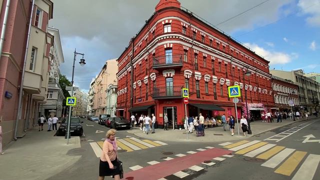 Walking Streets Moscow. Patriarch's Ponds / Patriki смотреть онлайн
