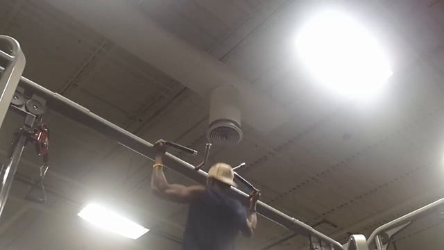 Me working out the biceps(1) смотреть онлайн