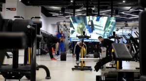 Силач Старой Школы притворился НОВИЧКОМ в Зале | Пранк с Учеником Виктора Блуда