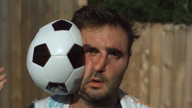 Удар в голову. Просто мячик )) смотреть онлайн