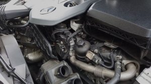 Mercedes Benz  E class 220d oil fillter change/ w213, w253 with engine OM654