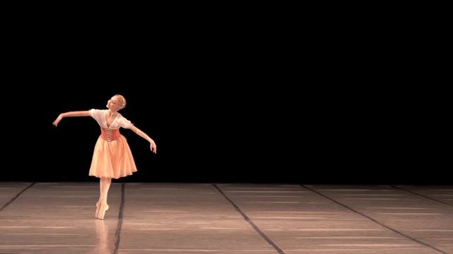 Лапшина Анна, 13 лет. Вариация Лизы из балета "Тщетная предосторожность" смотреть онлайн
