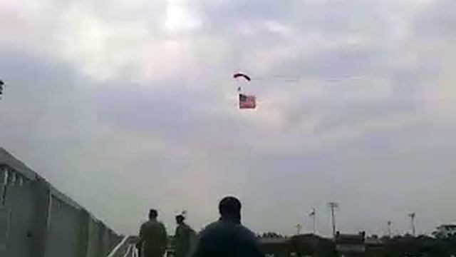 Airborne Ranger Delivers Game Ball Florida St vs Benedict смотреть онлайн
