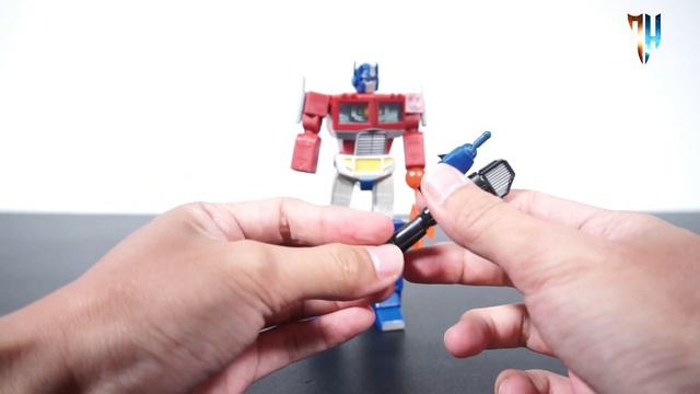 R.E.D. Robot Enhanced Design G1 Optimus Prime - Hasbro | FunHome Review Transformers смотреть онлайн