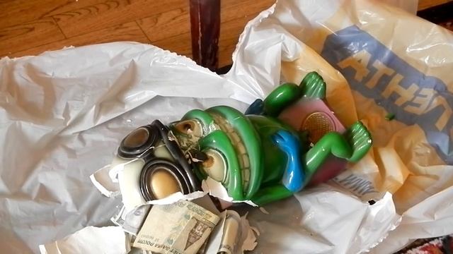 Разбиваем старую копилку смотреть онлайн