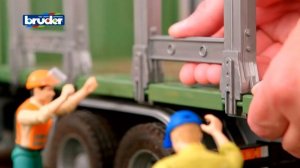 Лесовоз Scania с портативным краном и брёвнами  Bruder 03-524 03524