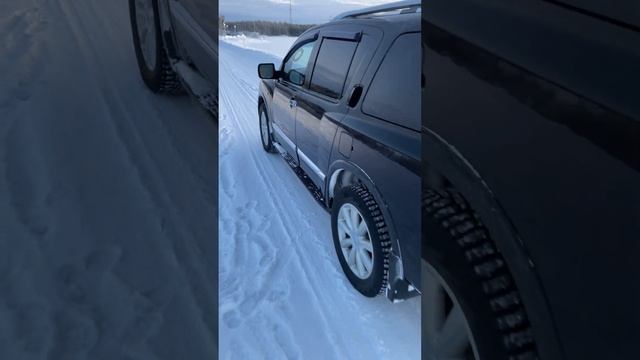 Infiniti QX56 На ГЭС в Карелии смотреть онлайн