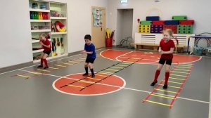 Танец на координационной лестнице "Детство"