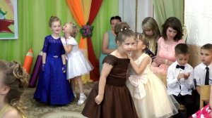 Танец "Верные подружки" на выпускном 2018  "Академия профессора Кляксы". Муз.  рук.  Максюта Г.  В.