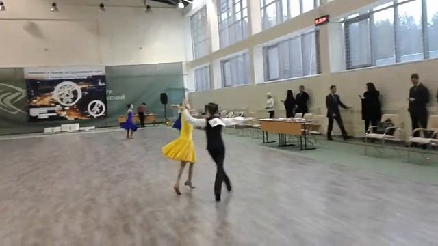 Турнир по спортивным бальным танцам! Танцую самбо синее платье смотреть онлайн