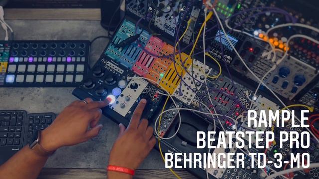 @behringer TD-3-MO triggered by Beatstep Pro смотреть онлайн
