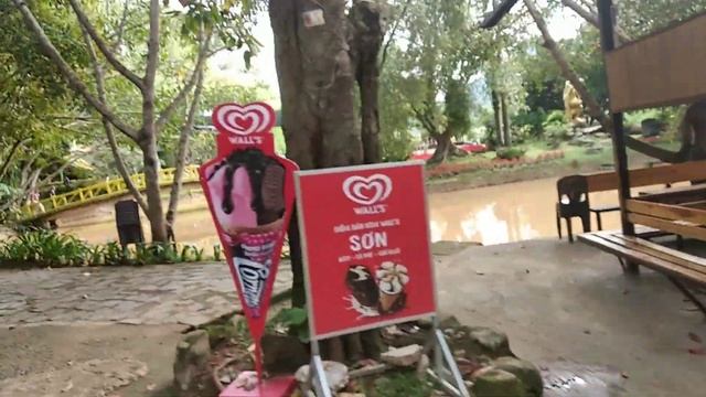 Вьетнам. Далат. Парк Пренн. смотреть онлайн