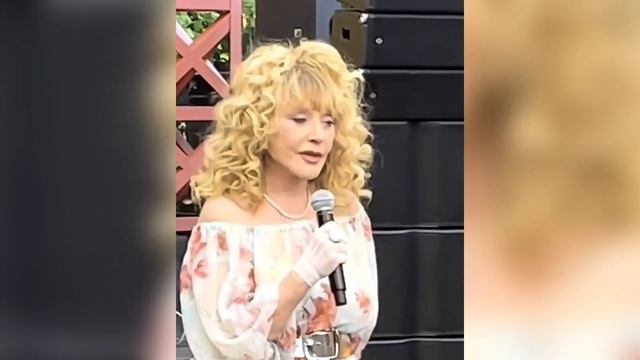 «Будь счастлив, любимый!»: Алла Пугачёва едва не расплакалась, нежно обращаясь к мужу в его юбилей