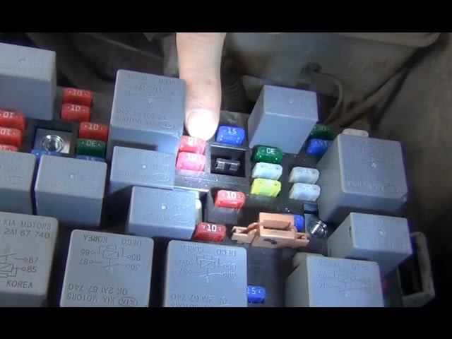 Замена предохранителя диагностического датчика концентрации кислорода KIA - Spectra смотреть онлайн