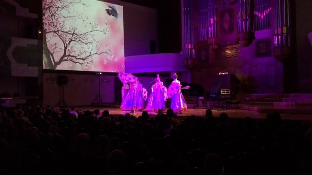 Корейский танец - Школа-студия ансамбля танца "Казань" смотреть онлайн